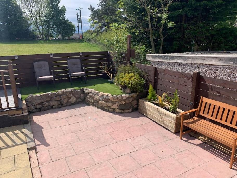 Mikes At Menai - Stylish & Spacious 3 Bed House In Menai Bridge. Экстерьер фото